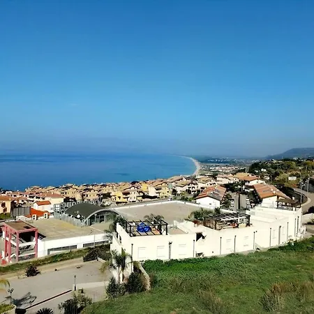 Appartement Magnifico Con Vista Panoramica Sul Mare, Terrazza Sul Tetto E Ampio Balcone , Magnificent Full Equipped Seaview Flat With Privat Parking Solarium And Terrace *