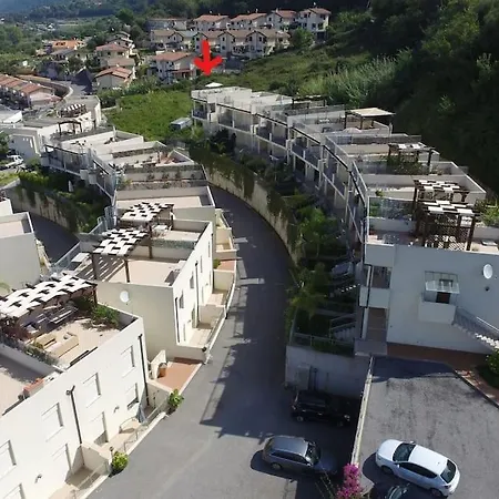 Magnifico Con Vista Panoramica Sul Mare, Terrazza Sul Tetto E Ampio Balcone , Magnificent Full Equipped Seaview Flat With Privat Parking Solarium And Terrace Appartement Pizzo (Calabria)