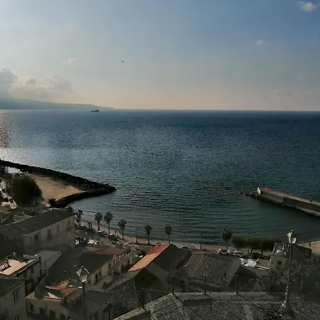 Appartement Magnifico Con Vista Panoramica Sul Mare, Terrazza Sul Tetto E Ampio Balcone , Magnificent Full Equipped Seaview Flat With Privat Parking Solarium And Terrace